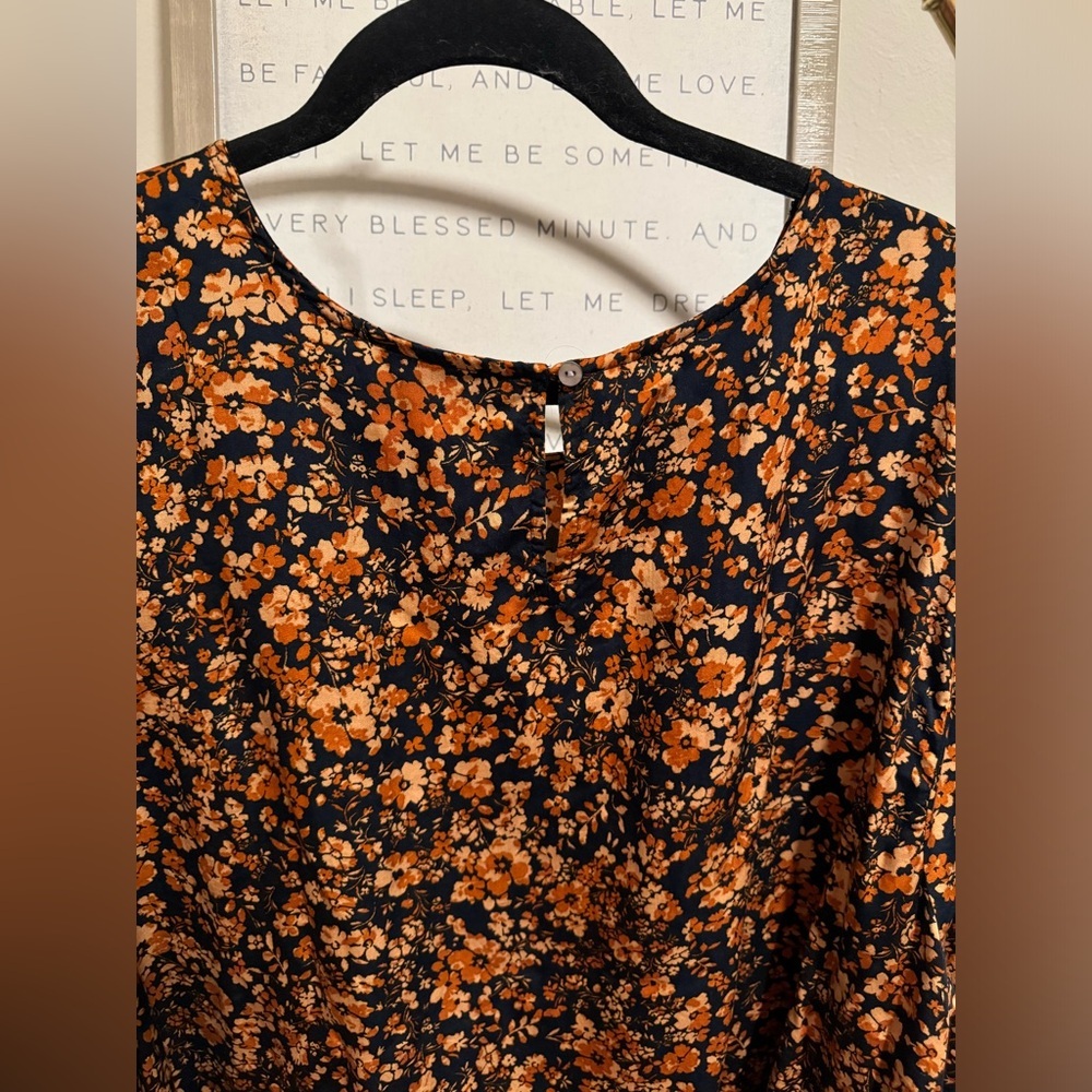 J. Jill navy with floral blouse 3/4 sleeve 4x - Picture 5 of 5
